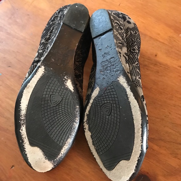 AGL Attilio Giusti Leombruni suede wedge pumps - Picture 7 of 9